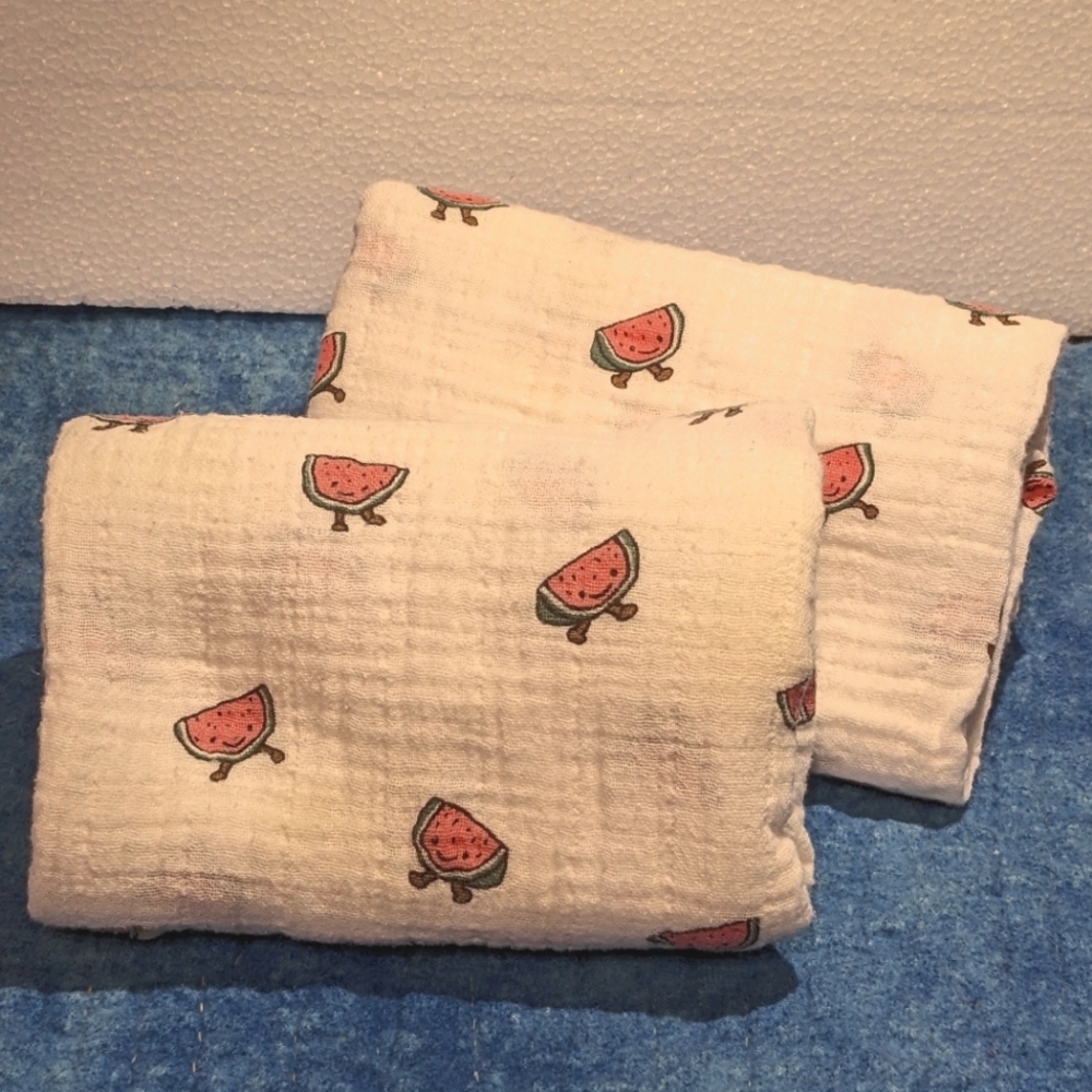 Pair burp cloths